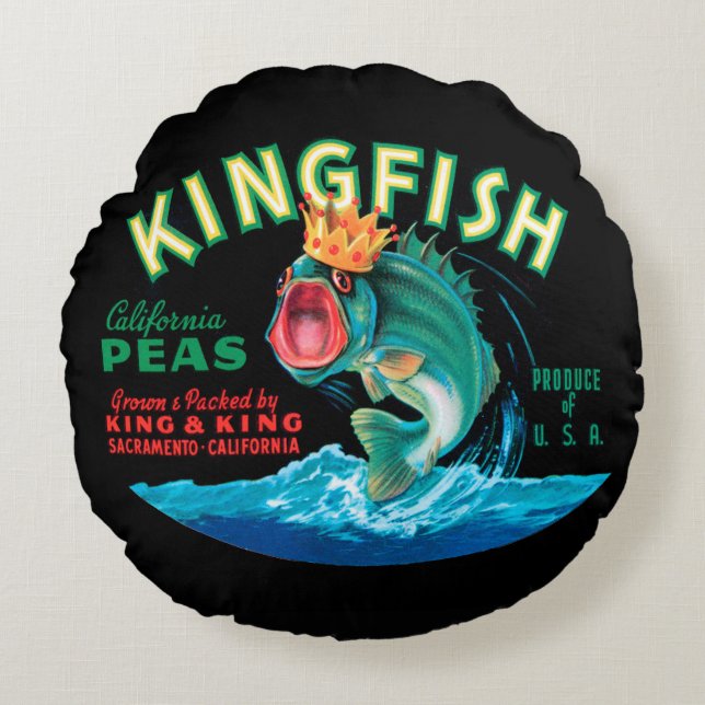 Bass Fish Wed a Krona på en svart bakgrund Rund Kudde (Framsidan)