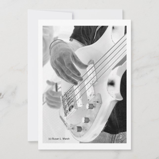 Bass-spelare, bas och hand, negativ bild (Framsida)