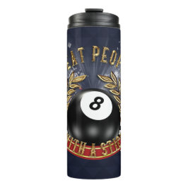 Bassäng Player slår jag folk med käpp