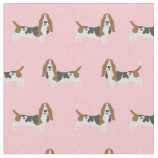 Basset har ljusare rosa tyg