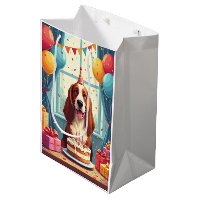 Basset Hound Födelsedagsfirande (Framsidan Vinklad)