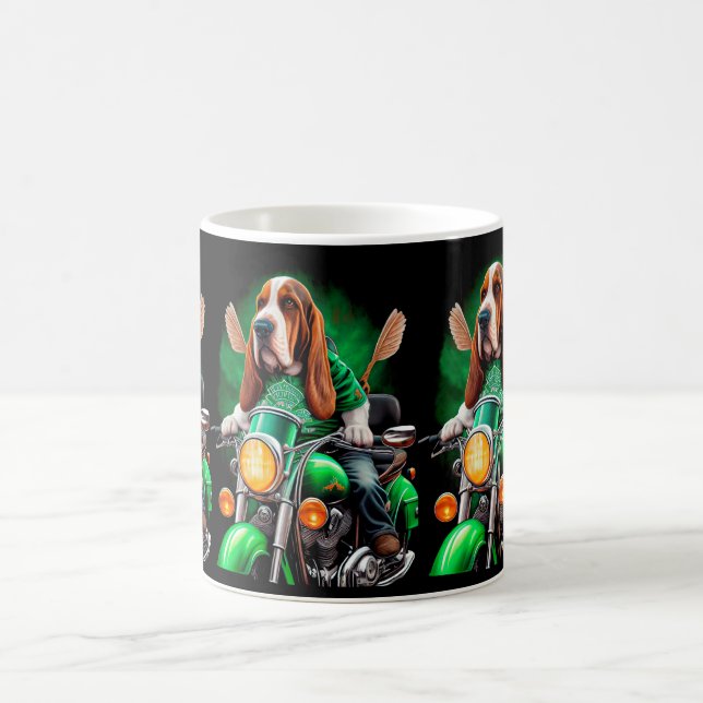 Basset Hound Hund Cycle St. Patrick's Day Kaffemugg (Center)
