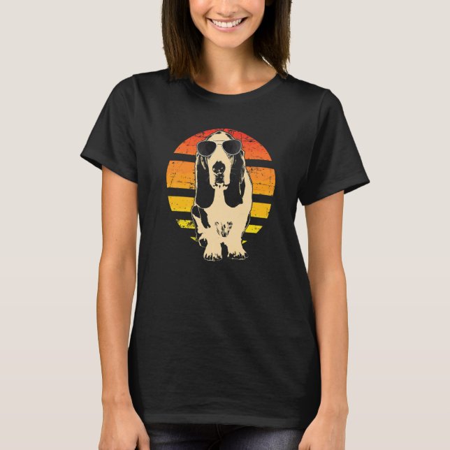 Basset Hound Hundras  4 T Shirt (Framsida)