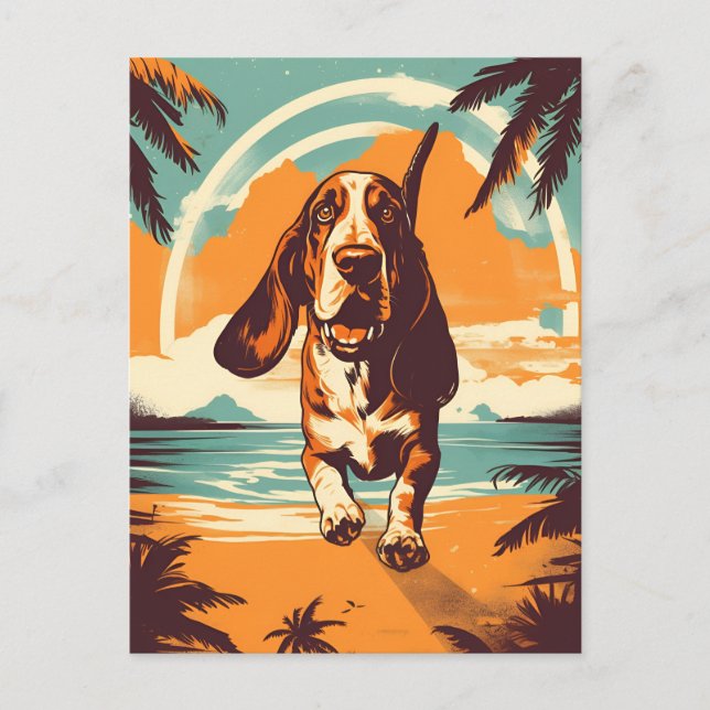Basset Hound på en tropisk strand under solnedgång Vykort (Framsida)