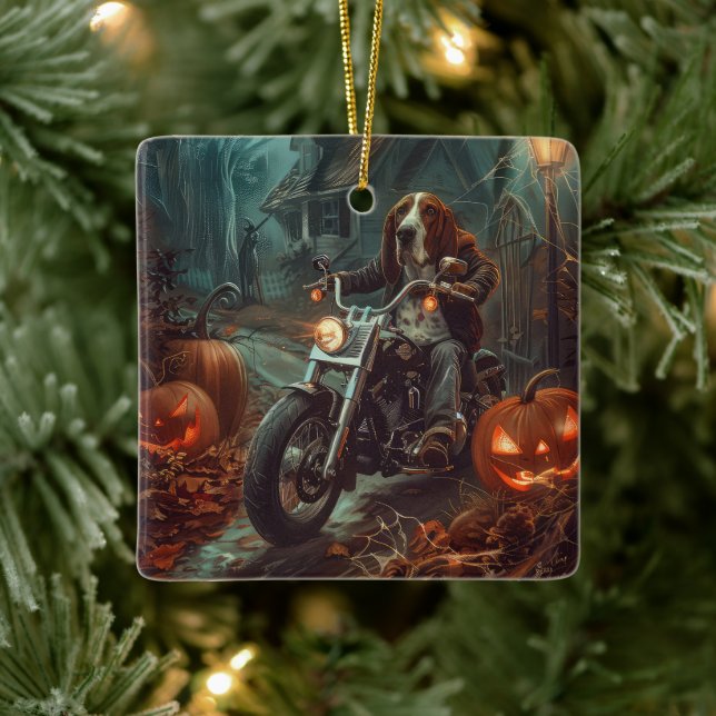 Basset Hound Riding Motorcycle Halloween Scary Julgransprydnad Keramik (Träd)