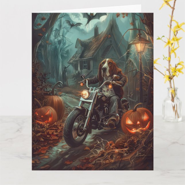 Basset Hound Riding Motorcycle Halloween Scary Kort (Gul blomma)