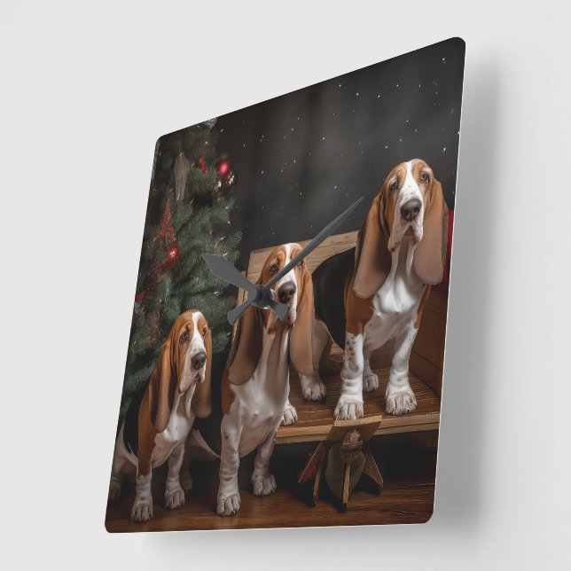 Basset Hound Snowy Sleigh-juldekretet Fyrkantig Klocka (Vinkel)