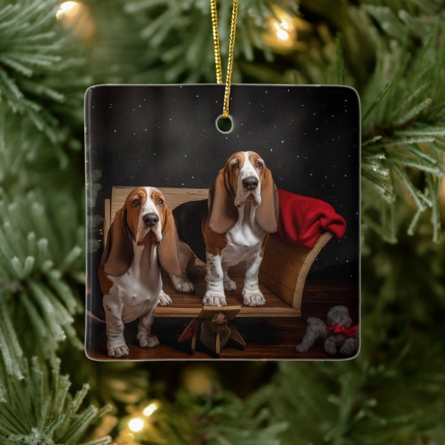 Basset Hound Snowy Sleigh-juldekretet Julgransprydnad Keramik (Träd)