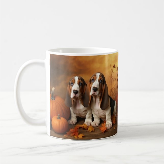 Basset Hound Valp Höstglädje Pumpa Kaffemugg (Vänster)
