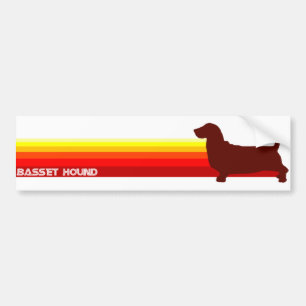 Bassethund med randbildekalet bildekal