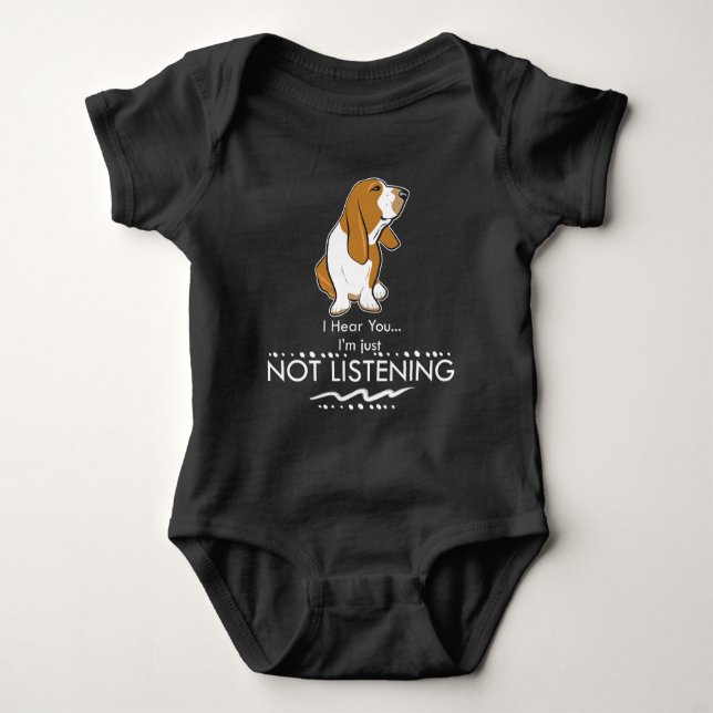 Bassethundhunden - hör dig I-förmiddagen precis T Shirt (Framsida)