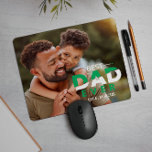 BÄSTA ANPASSNINGSBAR-FOTO OCH NAMN-GRÖNT-VITT I PA MUSMATTA<br><div class="desc">Perfekten till Fars dag är en anpassningsbar musmatta med personlig foto och en snyggt två färg-övertäckning med hjärtlarmet "Bästa Pappa någonsin". Den här unika och tankfulla presenten kombinerar praktisk och känslomässig användning och skapar det som ett perfekt val för att visa pappa hur mycket han elak för dig. Anpassningsalternativen gör...</div>
