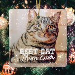 Bästa Cat Mamma någonsin Modern Anpassningsbar Pet Julgransprydnad Keramik<br><div class="desc">Den här enkla och klassiska designen består av serif-typografi och lägger till ett anpassningsbar-foto</div>