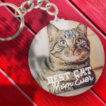 Bästa Cat Mamma någonsin Modern Anpassningsbar Pet Nyckelring<br><div class="desc">Den här enkla och klassiska designen består av serif-typografi och lägger till ett anpassningsbar-foto</div>