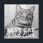 Bästa Cat Pappa någonsin Modern Anpassningsbar Pet Magnet<br><div class="desc">Den här enkla och klassiska designen består av serif-typografi och lägger till ett anpassningsbar-foto</div>