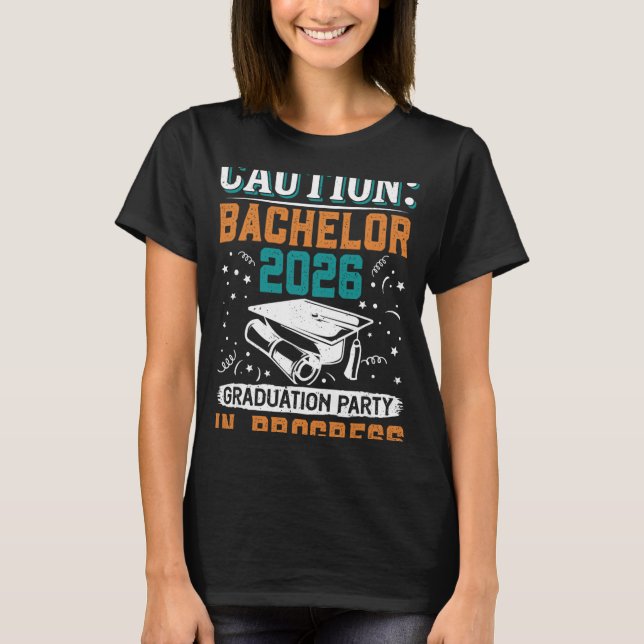 Bästa Caution Bachelor 2026 Examenfest G T Shirt (Framsida)