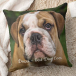 Bästa Hund någonsin Modern Personlig-sällskapsfoto Kudde<br><div class="desc">Gratulera till er älskade hund-följeslagare med vår Personlig Pet Photo Pillow, en hjärtlig perfekt för att hedra hundälskarna. Vare sig du hedrar minnet av ett omhuldat sällskapsdjur som har korsat regnbågen eller bara vill visa upp din hårig väns vackra ansikte, är denna kudde ett perfekt val. Anpassade Design: Ladda upp...</div>