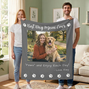 Bästa hundmamma tassar grå husdjur foto fleecefilt