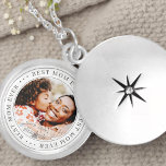 Bästa Mamma någonsin klassiskt, enkelt foto Berlockhalsband<br><div class="desc">Den här enkla och klassiska designen består av serif-typografi och lägger till ett anpassningsbar-foto.</div>