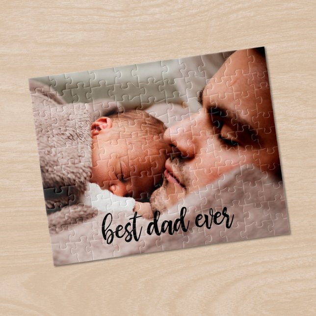 Bästa Pappa någonsin-Anpassningsbar-fotomodern sva Pussel (Best Dad Ever Custom Photo Modern Black Script Jigsaw Puzzle, in situ)