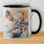 Bästa Pappa någonsin Athletic Modern Photo Fars da Mugg<br><div class="desc">Den här enkla och moderna designen består av serif och kursiv typografi och lägger till ett foto av anpassningsbarna</div>