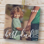 Bästa Pappa någonsin Modern, enkelt skribentfoto Julgransprydnad Keramik<br><div class="desc">Design består av modern och lekfull skripttypografi. Lägg till familjefoto.</div>