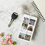 Bästa vän-skriptgåva för BFF:s fotokollage<br><div class="desc">En speciell och minnesvärd nyckelkedjegåva för fotokollage för bästa vänner. Utformningen har en sex fotosamlingslayout till visning sex av dina egna speciella bästa kompisfoton. "Bästa vänner" är designat i snyggtens svarta skript och hjärtcalligrafi. Skicka en minnesvärd och speciell gåva till dig själv och dina bästa vänner som ni båda kommer...</div>