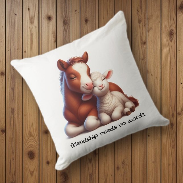 Bästa vänner för foal och lamm  vid beröring kudde (Baby Horse and Sheep Cuddling Friendship Needs No Words Throw Pillow Cover Photo)