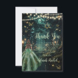Bat mitzvah för Grönt av Echands Forest Emerald Dr Tack Kort<br><div class="desc">Anpassa det här fantastiska Bat mitzvah tack som du kort enkelt och snabbt. Klicka bara på Redigera med Design Verktyg om du vill redigera texten ytterligare, ändra teckensnittet stilar och teckensnittet färg. Med en flicka klädd i en annalkande grönt-klänning och en förtrollad skogsbakgrund. Smöglarna, flickan och krona är rörliga, flexibla,...</div>