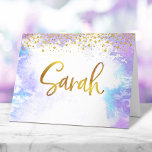 Bat mitzvah Guld Script Lila Watercolor Sarah Tack Kort<br><div class="desc">Se till att din favorit Bat mitzvah visar hennes uppskattning för alla som stödde hennes milstolpe-händelse! Skicka ut det här fantastiska, moderna, personlig tackkort. Ett handskrivet skript i glatt faux-folie i guld och små glitter-prickar täcker över en ljus vattenfärgsbakgrund i lila. Lägg till en anteckning om personligen på insidan, antingen...</div>