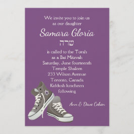 Bat mitzvah inbjudan till lila Sneakers med Sarah