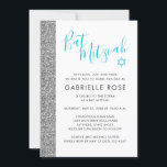 Bat mitzvah Modern Silver Glitter Rand Inbjudningar<br><div class="desc">Den moderna Bat mitzvah inbjudan till silver glitter och akvatblått. Minimal,  enkel,  chic och trendig. Koordinera kontorsmaterial och party som finns från Pappra Grape Zazzle Designer för att slutföra din Bat mitzvah designer i silver glitter i party.</div>