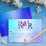 Bat mitzvah Retro Boho Blue Lila Gradient Entrée OSA Kort<br><div class="desc">Var stolt, gladd och visa den här milstolpen av din favoritBat mitzvah! Inkludera det här boho, retro, OSA för personlig-inmatningskort för din händelse. Roligt, trendig, fet lila och marin blå typografi med modern sans serif-typografi täcker över en bakgrund av poplight turkos och lila gradientstrålar med vita prickar. På baksidan överträffar...</div>