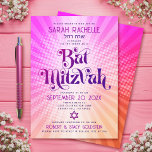 Bat mitzvah Retro Boho Rosa Orange Gradient fet Inbjudningar<br><div class="desc">Var stolt, gladd och visa den här milstolpen av din favorit Bat mitzvah med den här roligten boho retro, personlig inbjudan! Roligt, trendig, shock rosa med fetstil och typografi av lila med modern sans serif-typografi täcker över en bakgrund av poplight orange och gradientstrålar av rosa med vita prickar. På baksidan...</div>