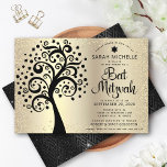 Bat mitzvah svart Livets träd-skriptguldfil Inbjudningar<br><div class="desc">Var stolt, gladd och visa den här milstolpen av din favoritBat mitzvah! Det här grafiska svarta träd med David-stjärnan och löv-punktens stjärna, tillsammans med det svarta kalligrafiskriptet, allt på en sofistikerad, faux-guld-glitter-punkter och foil ombre-bakgrund, är perfektens inbjudan till detta särskilda tillfälle. En faux guld Star av David övertäcker en svart...</div>
