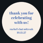 Bat mitzvah Tack för Fet Ivory Blue Anpassningsbar Runt Klistermärke<br><div class="desc">Fet typografi Ivory Blue Anpassningsbar Cute Bat mitzvah Tack Classic Round Sticker</div>
