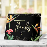 Bat Mitzvah Tropiskt Blommotiv Vattenfärg Svart Gu Tack Kort<br><div class="desc">Se till att din favorit Bat Mitzvah visar sin uppskattning för alla som stödde hennes milstolpe! Skicka ut detta sofistikerade, personliga tackkort! Stylish, fantastiska, färgglada, tropiska akvarellfåglar paradisfåglar blommor, falskt guld handskriven skrift, Davidsstjärna och glitterprickar, tillsammans med modern sans serif-typ i vitt, överlagrar en sofistikerad, dramatisk, svart bakgrund. Ytterligare akvarellparadis...</div>