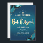 Bat Mitzvah Turkos Ombre Agat Guld Script Chic Inbjudningar<br><div class="desc">Var stolt, jubla och visa upp denna milstolpe för din favorit Bat Mitzvah! Skicka ut denna coola, unika, moderna, personliga inbjudan till ett evenemang att minnas. Falsk guldskrift typografi, vit sans serif-typografi och en falsk guldstjärna av David överlagrar en djup turkos tealblå ombre-bakgrund med turkosblå agataccent med falska guldådror. Anpassa...</div>