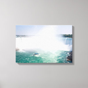 Båt och hästskoformade fallen från Niagarafallen Canvastryck