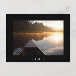 Båt vid floden i Amazonas svarta vykort