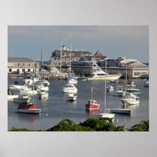 Båtar i en Cape Cod Harbour under sommaren Poster