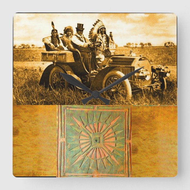 BÅTAR OCH GERONIMO SOM KÖR EN MOTORBIL FYRKANTIG KLOCKA (Framsida)