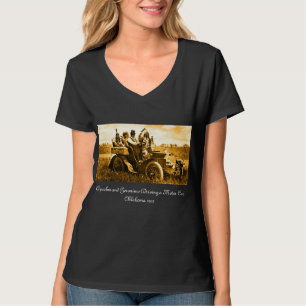 BÅTAR OCH GERONIMO SOM KÖR EN MOTORBIL T SHIRT