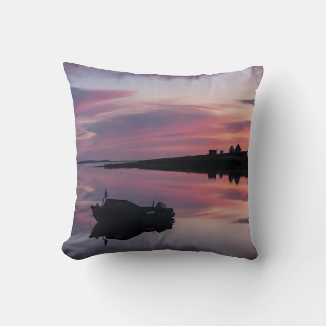 Bateau au lever de soleil kudde (Framsida)