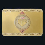 Bath Mat 1:a Bröllop-årsdagen Badrumsmatta<br><div class="desc">Försöker du hitta det där unika 50:e bröllop-årsjubileet? Då kanske min ursprungliga gyllene emblem med en metallliknande blomning tryckt på Zazzles anpassningsbar badkar bara blir den gåva du är tittar för!</div>