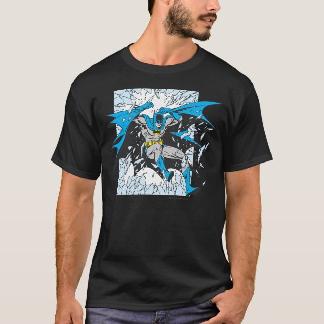 Batman Bursts through Glass T-shirt (Framsida)