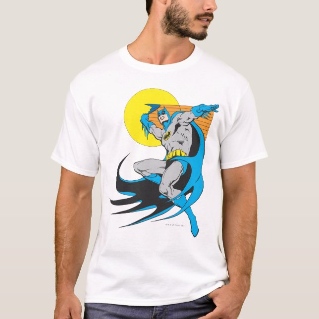 Batman Throws Batarang 2 Tee (Framsida)