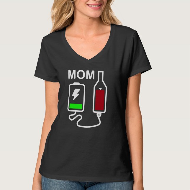 Batterilagringsavgift för mamma Mor batterilagring T Shirt (Framsida)