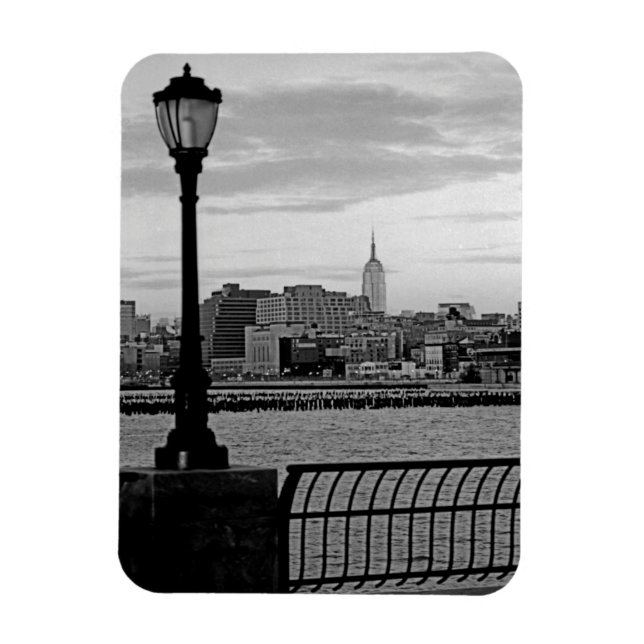 Battery Park City II Magnet (Vertikal)