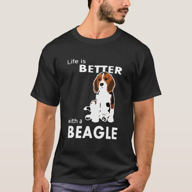 Bättre med en beagle t shirt (Framsida)